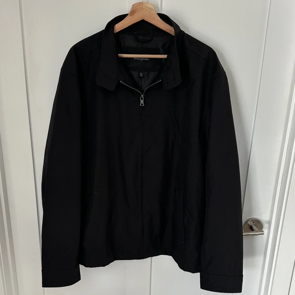Banana Republic Men's Black Lightweight Jacket